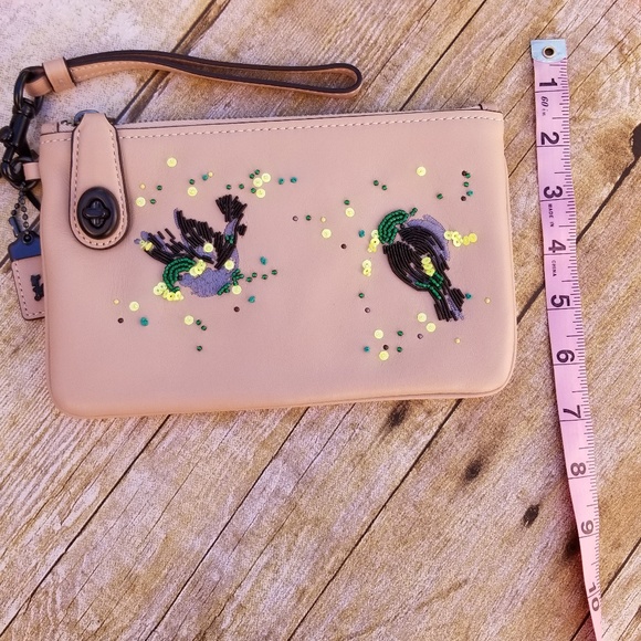 NWT Coach Meadowlark wristlet - Picture 3 of 6